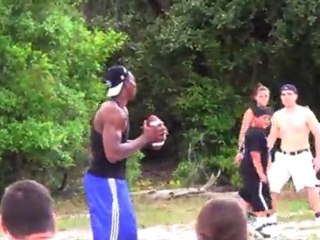 Dwight Howard Partes With Fans