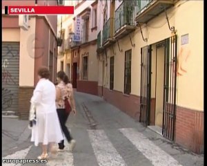 Detenido por apuñalar a su mujer en Sevilla