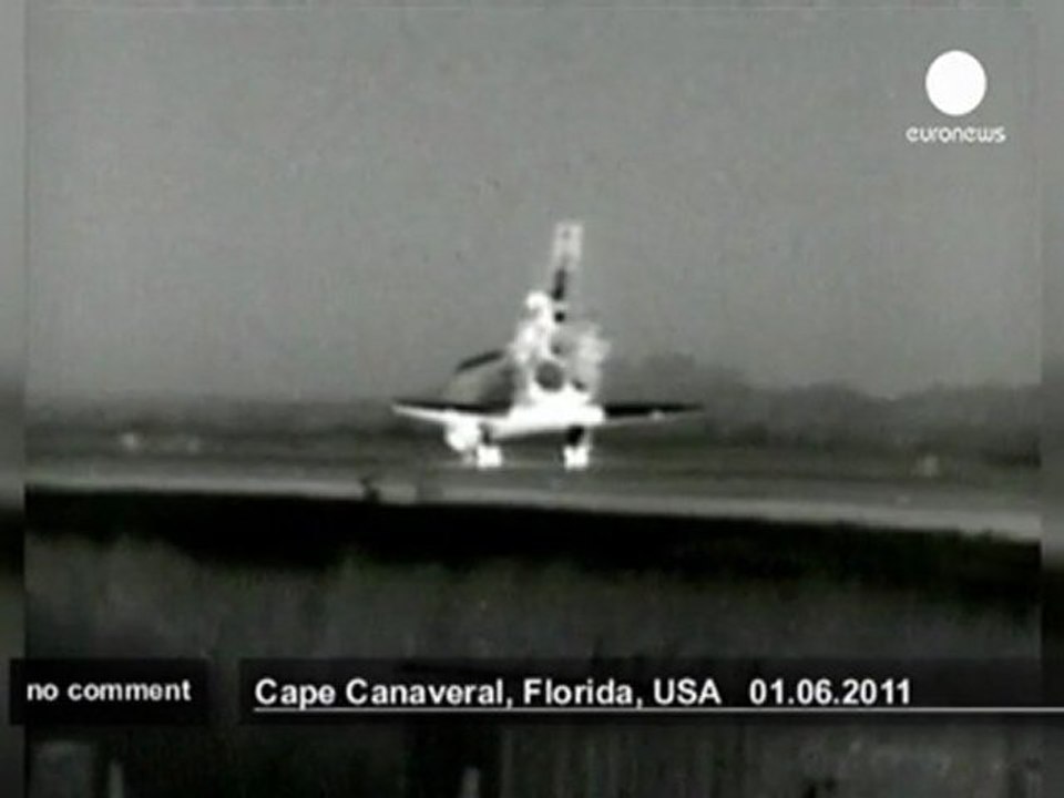 Shuttle Endeavour lands after its final flight - no comment