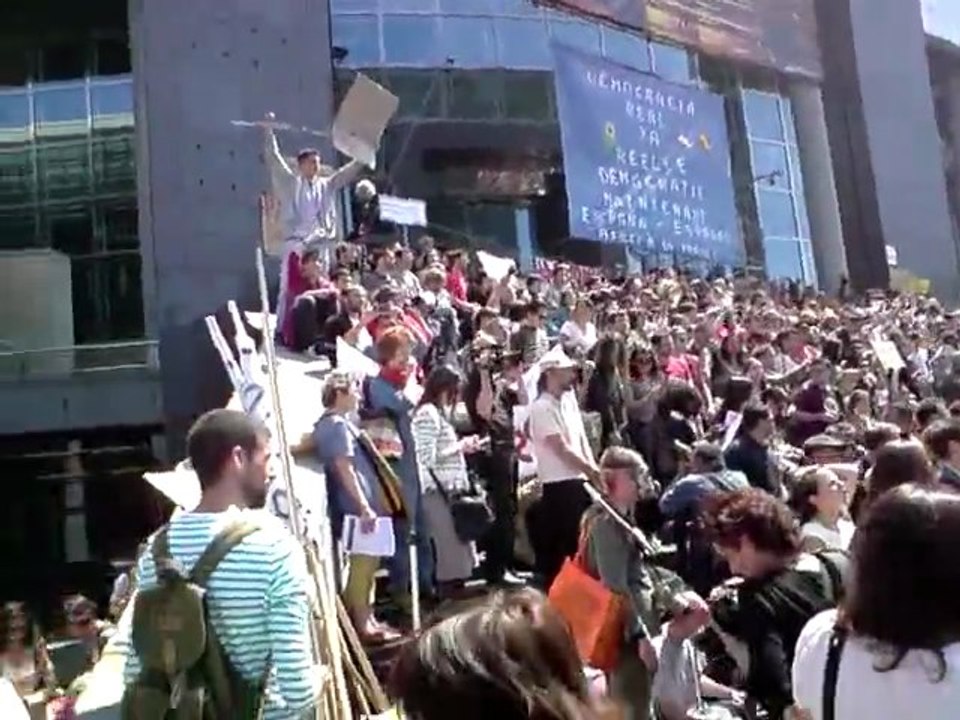 "Les indignés " le 29 Mai à Paris 14h49 (2011) pour une "Prise de la Bastille" par Démocratie réelle maintenant !