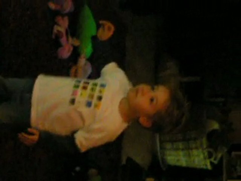 Ethan danse Noël 2010 Lolo