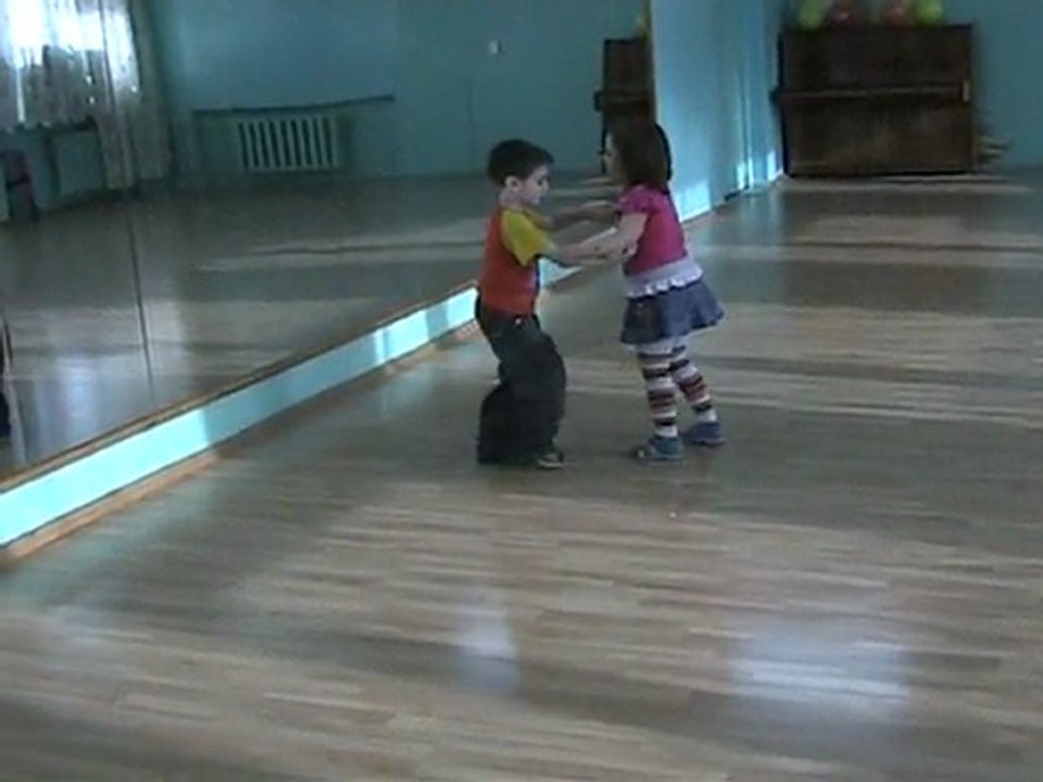 Вальс первые шаги