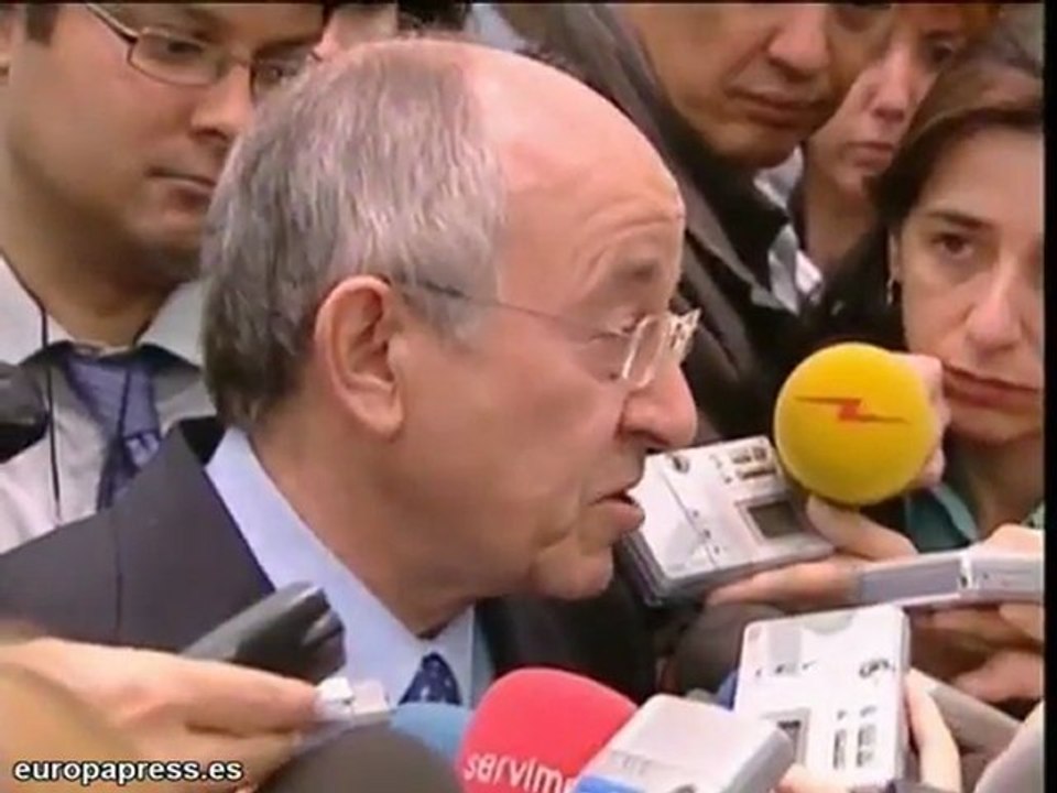 Fernández Ordoñez habla de las cajas