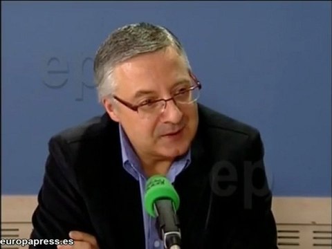 Blanco critica el apoyo de Rajoy a Camps