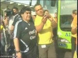 Maradona atropella a un periodista