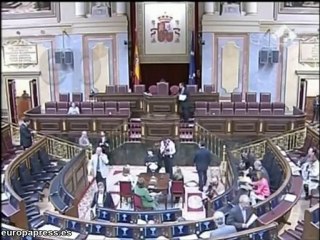 Gobierno aprueba medidas para recortar el déficit