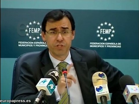 Ayuntamientos populares reprueban a Pedro Castro