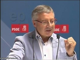 Blanco critica la postura del PP