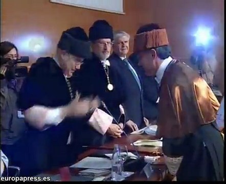 Adriá y Torreblanca investidos Honoris Causa