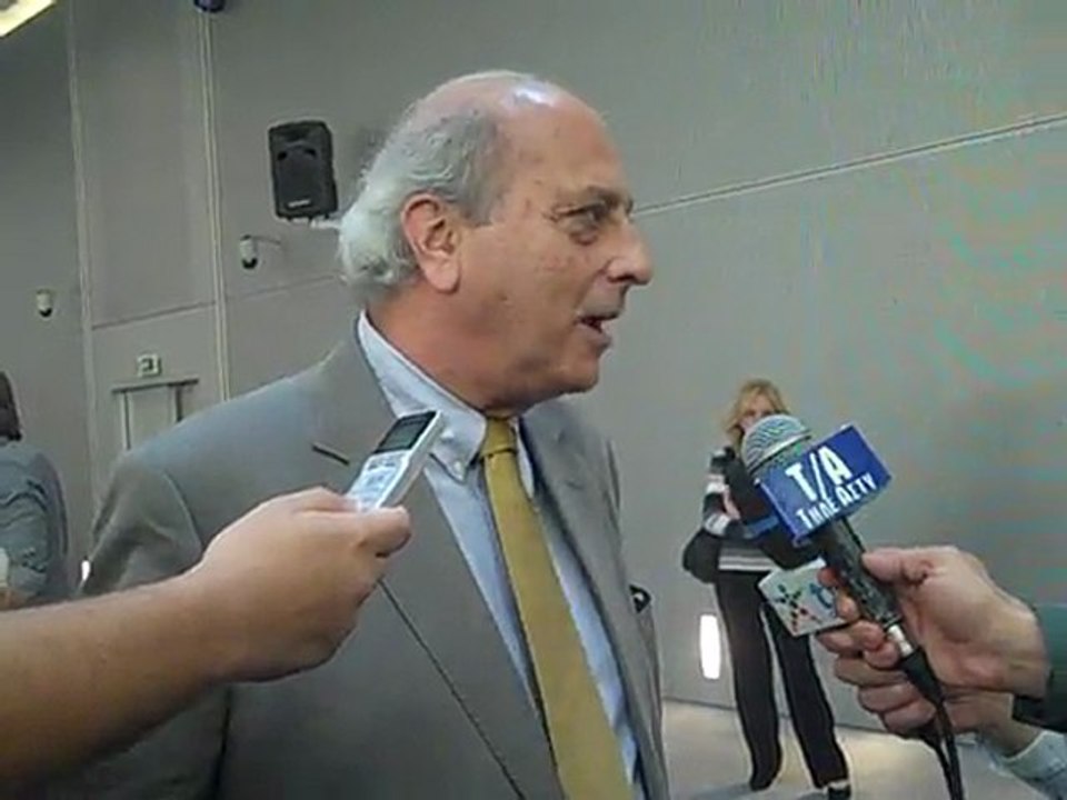 Adamantios Polemis sta Prasina Nea