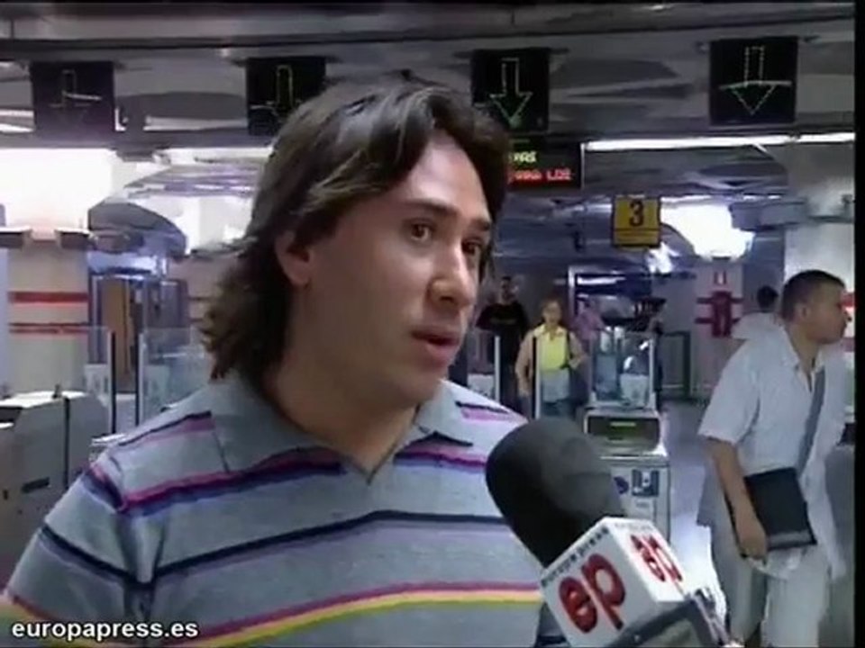 Usuarios de Metro Madrid viven la huelga