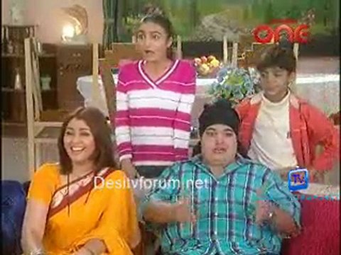 Hukum Mere Aaka - 2nd June 2011 Video Watch Online pt2