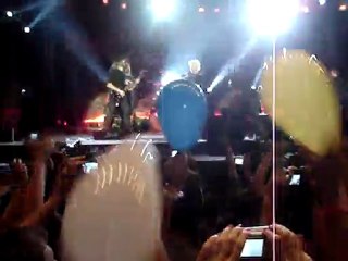 Dressed for Success e Sleeping in my Car Porto Alegre