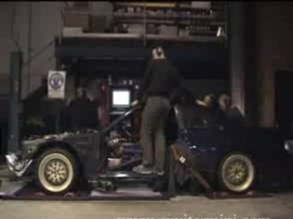 street racing Skyline R33 Jumps off Dyno