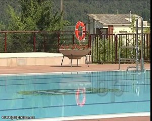 Una niña muere ahogada en una piscina de Lleida