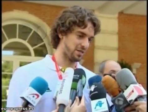 Busta, Zapatero y el Rey, amigos de copas