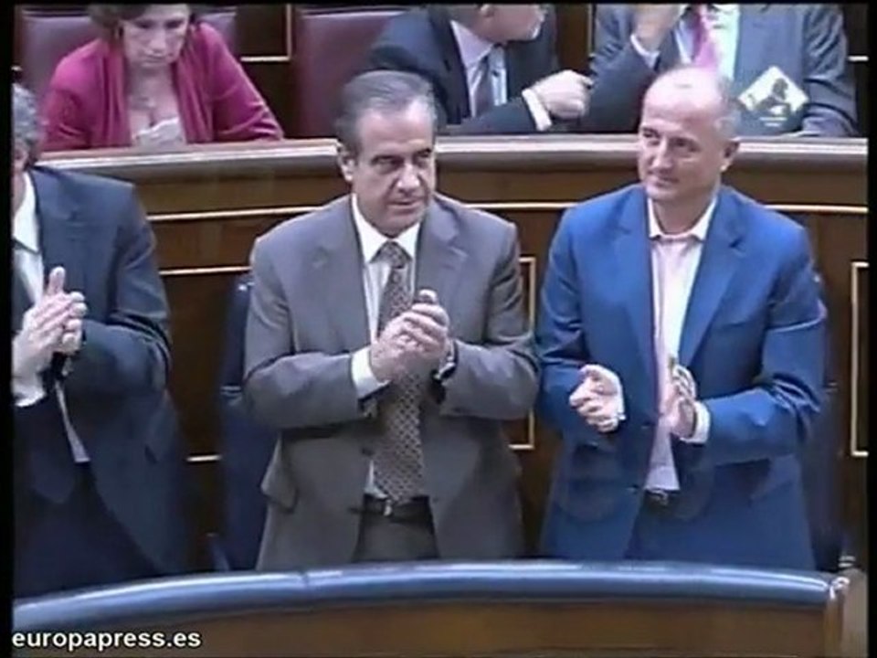Rajoy: "Zapatero va de engaño en engaño"