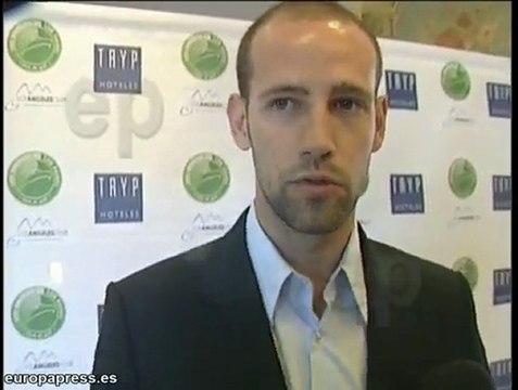 Gonzalo Miró, feliz con Amaia Montero