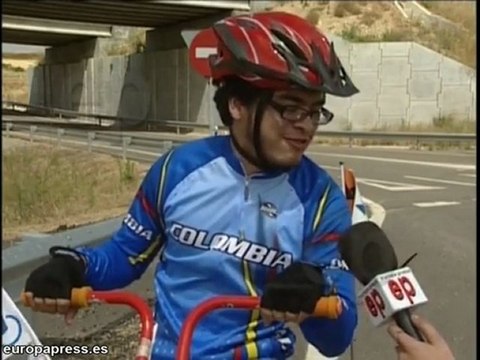 Un joven con parálisis recorre el Camino