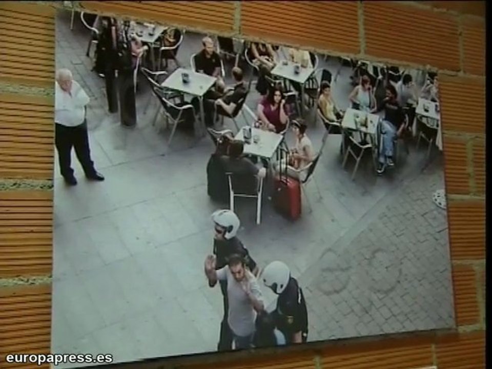 Fotografías que denuncian redadas policiales