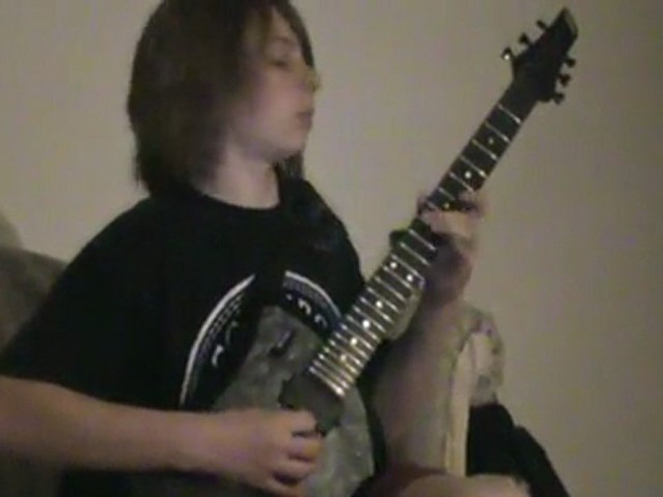 13 yr old guitarist shreds-Paganini Caprice #5