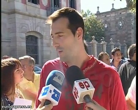 Anti taurinos y pro taurinos se manifiestan