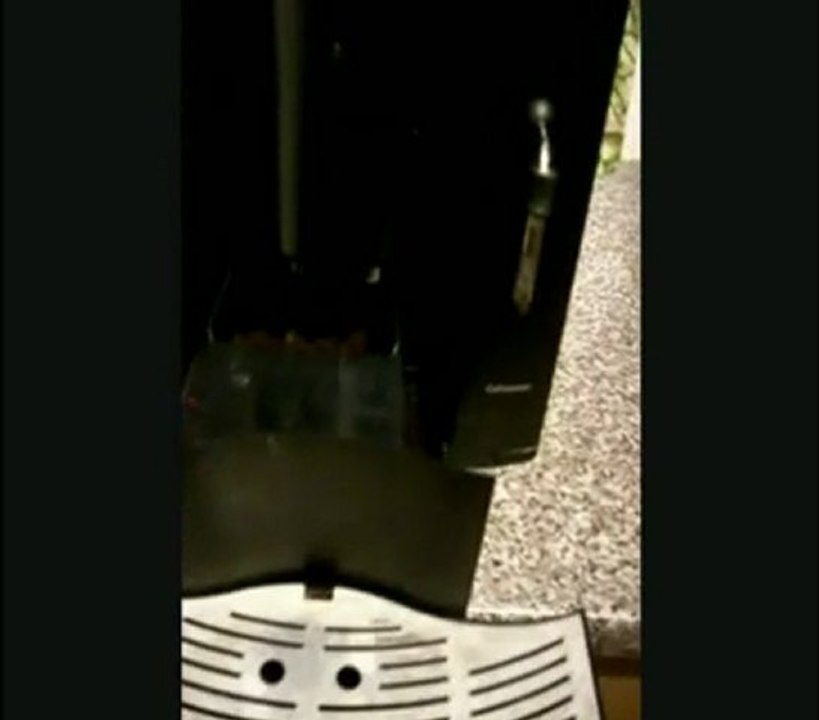 Kaffeevollautomat AEG - Kaffee bruehen