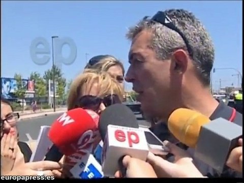 Mueren al arrollar su coche un tranvía