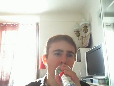 Wiwi égratigne la fée de Zaz