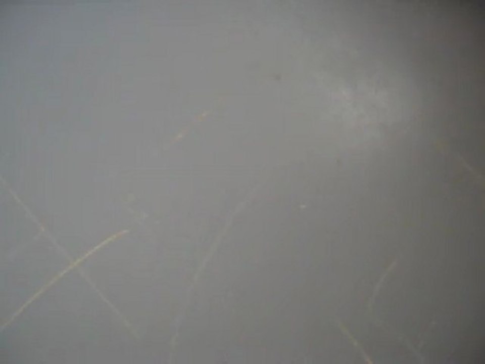 meline qui se change elle chante biien la jumelle mdr