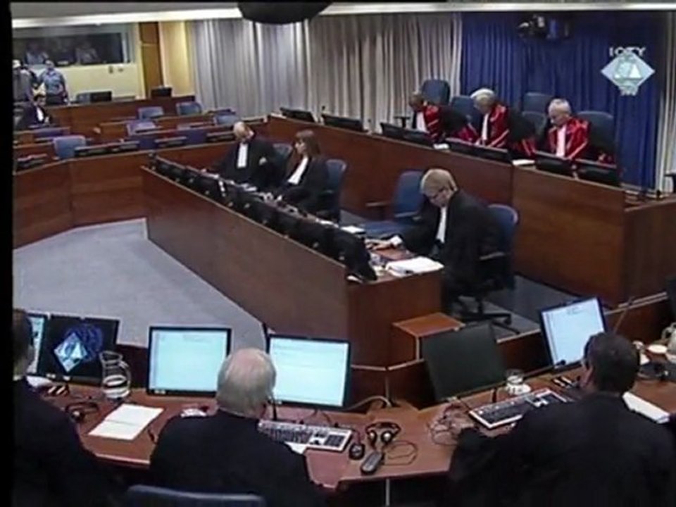 Ratko Mladic pour la première fois devant le TPIY