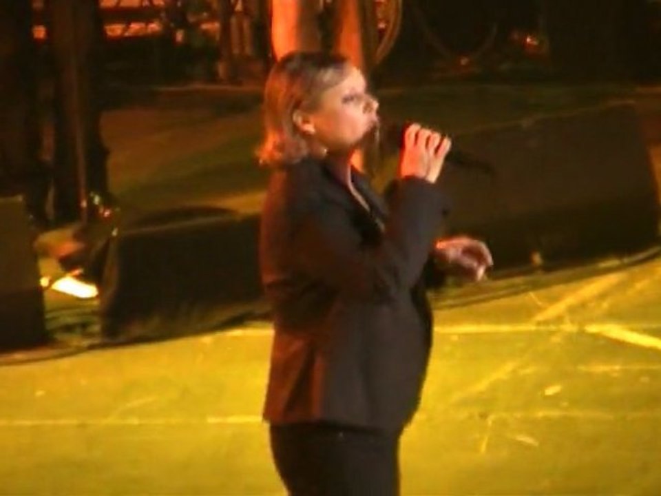 Dorothée Bercy 2010 - Qu'il est bête !