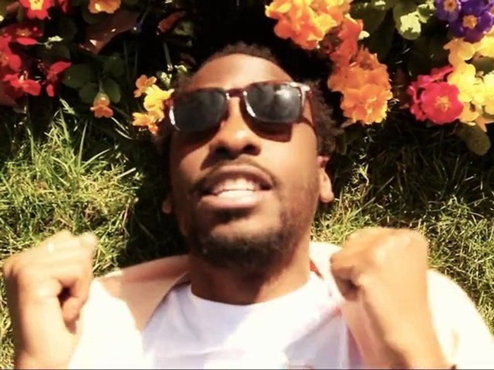 Hit Pop Music, Y // CLip By Monsieur Py