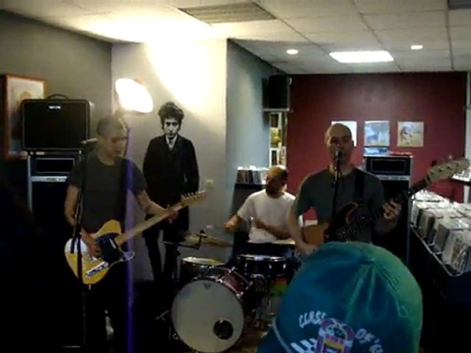 Joe Lally Trio @ Minor Place Records, Lille 23-05-2011