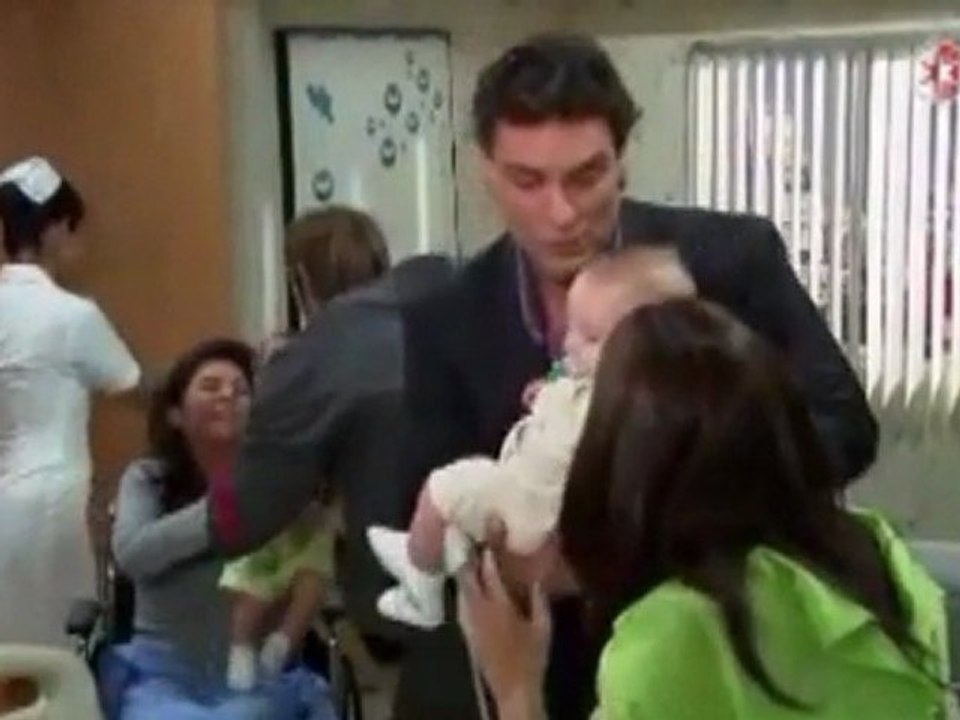 Maria y Max en el hospital cap 158