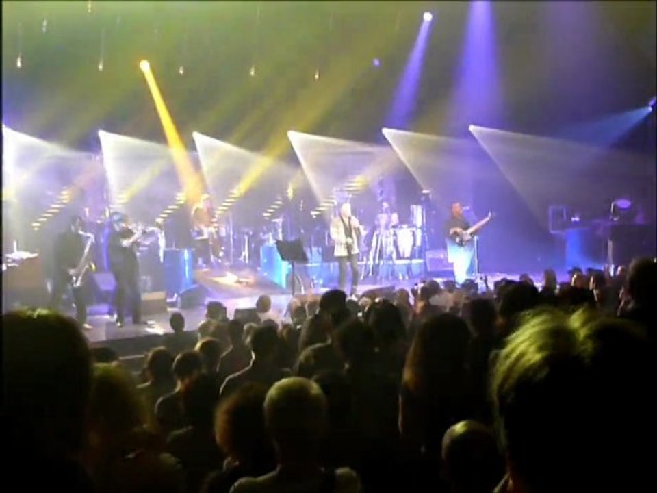 Bernard Lavilliers, la salsa. Palais des sports, Paris