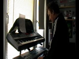 Amicalement Votre. "Roger Moore et Tony Curtis"