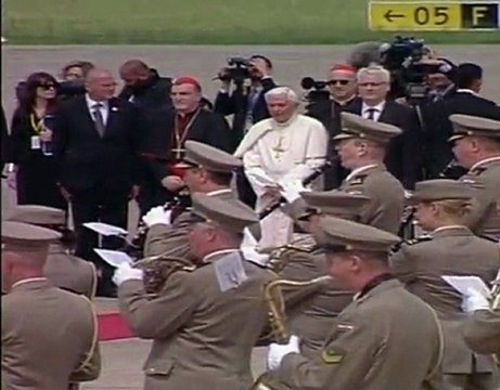Pope Benedict visits staunchly Catholic Croatia