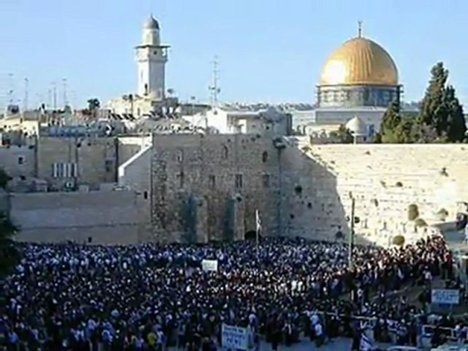 EL KOTEL. CANTA OFRA HAZZA.