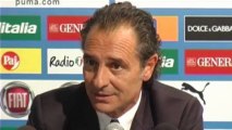 C. Prandelli félicite A. Cassano