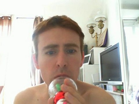 Wiwi égratigne jusqu'à ce que la force de t'aimer me manque