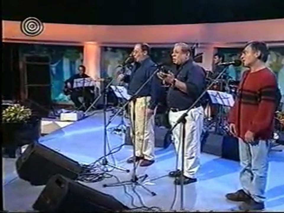 הגשש החיוור - מה הוא עושה לה