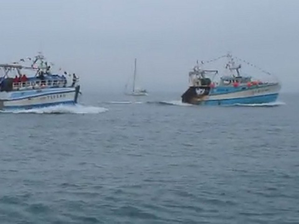 course de chalutiers au 24e défi des ports de péche à Granville(manche) le 5 juin 2011
