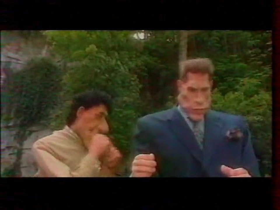 Best of LES GUIGNOLS DE L'INFO août 1993 Canal+