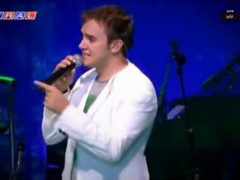 Mustafa Ceceli - SARKI video klip 2011yep yeni