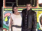 Salman Khan Replaces Katrina Kaif With Deepika Padukone In Ek Tha Tiger? - Hot News