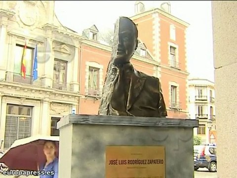 Homenaje de 'Tenemos SIDA' a Zapatero