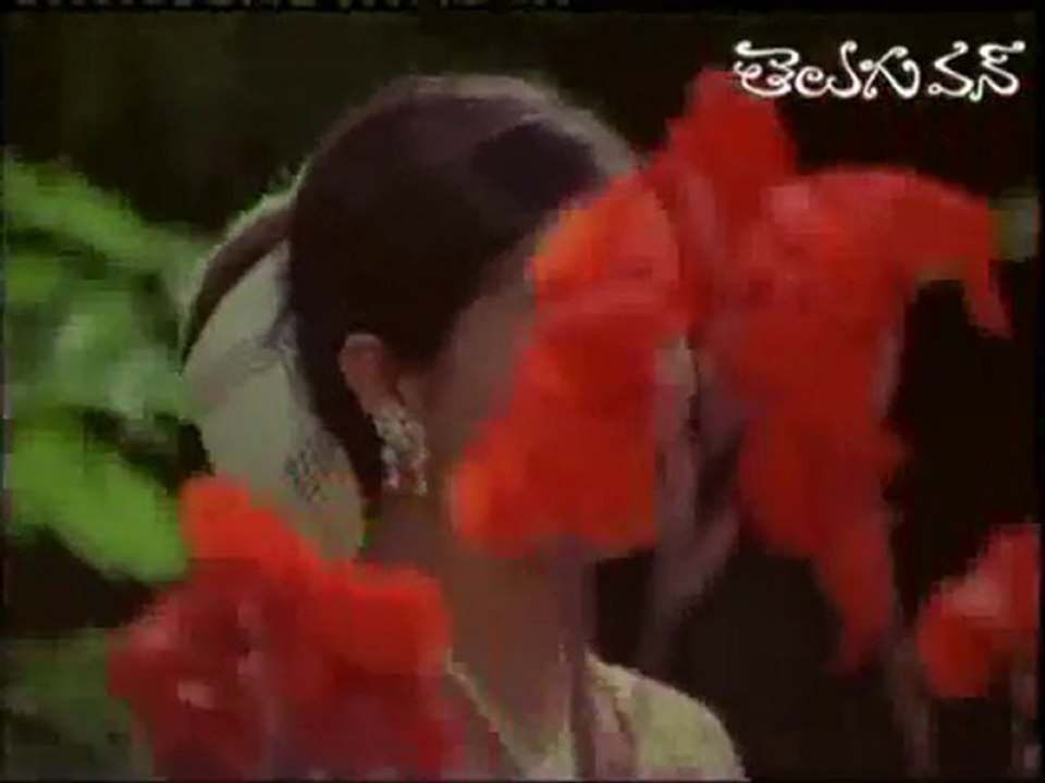 Mugguru Ammaila Mogudu - Erra Errani