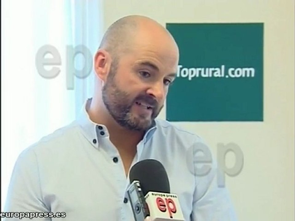 "Es la primera vez que desciende turismo rural"