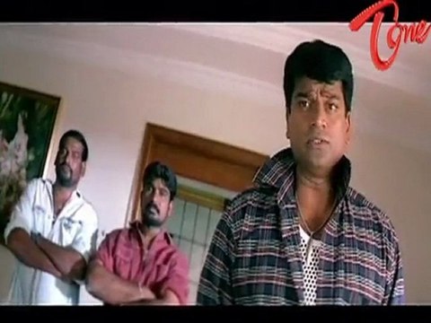Comedy Scene Between Ravi Babu And Nagarjuna